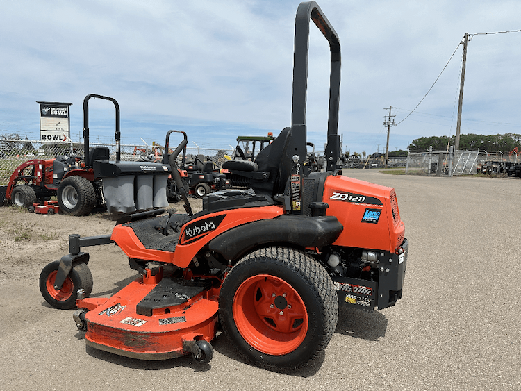 2023 Kubota ZD1211L-3-72 Zero Turn Mower 225671