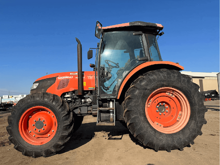 2013 KUBOTA M9960 HDC24 Articulated Tractor 240236